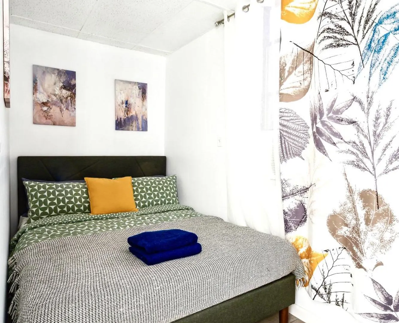 2 Bd Hidden Oasis In Lower Manhattan Apartment New York United States